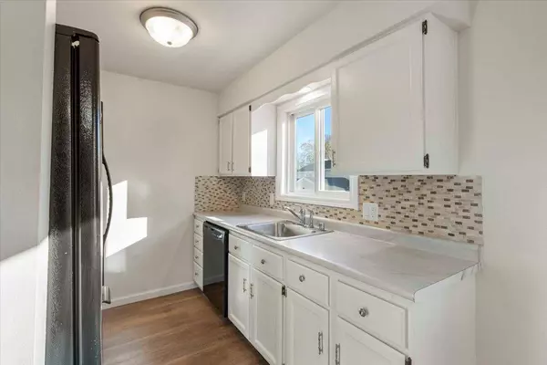 949 S Gammon Road, Madison, WI 53719