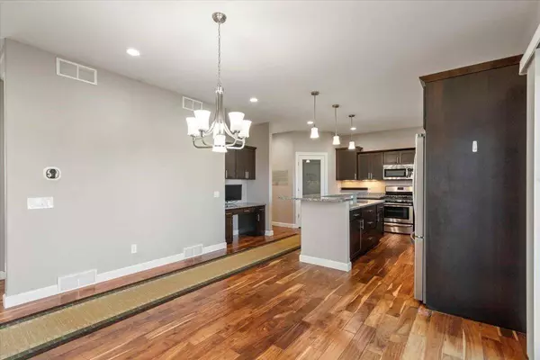 849 Ashworth Drive, Oregon, WI 53575