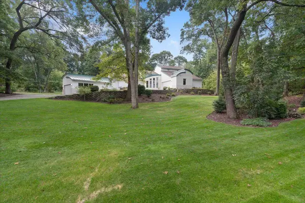 1484 Ravenoaks Trail, Oregon, WI 53575