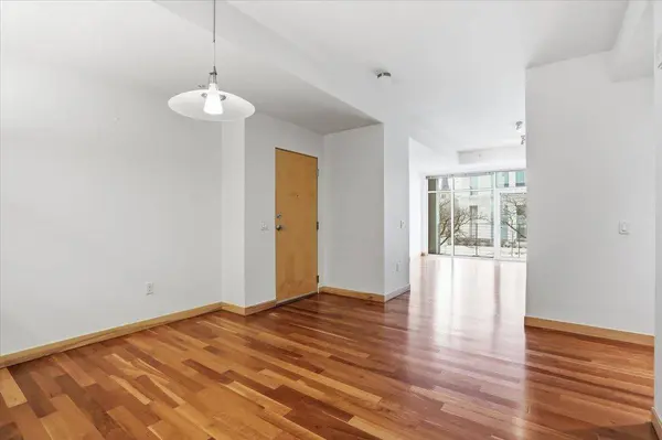 309 W Washington Avenue #310, Madison, WI 53703