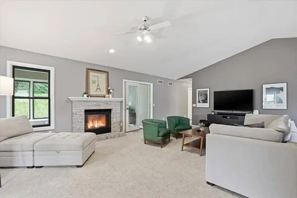 725 Foxfield Road, Oregon, WI 53575