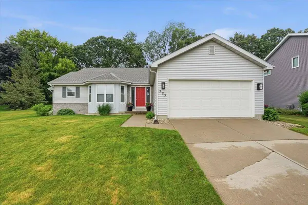 725 Foxfield Road, Oregon, WI 53575