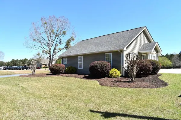 2523 Players Course Dr., Manning, SC 29102