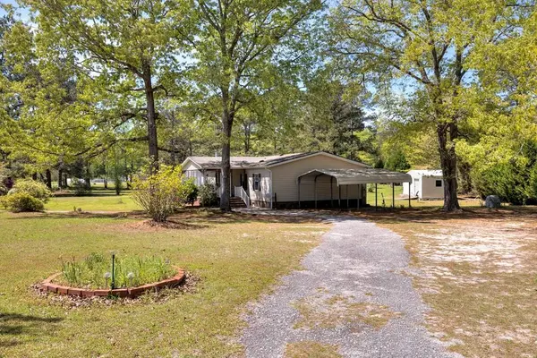 1359 Stillwater Dr., Manning, SC 29102