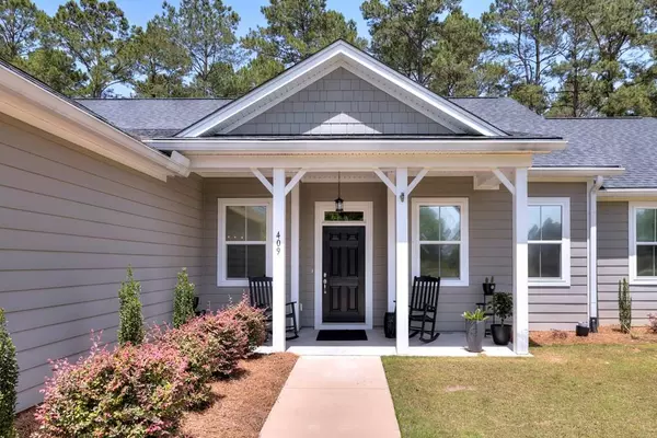 409 Pine Lake Ct., Manning, SC 29102