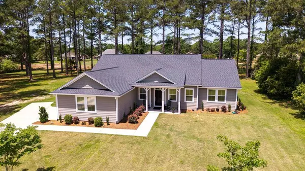 409 Pine Lake Ct., Manning, SC 29102