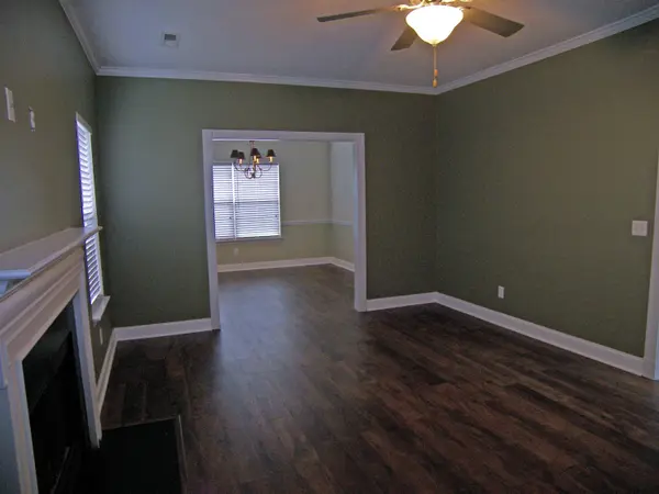 400 Barreling Ct, Moncks Corner, SC 29461