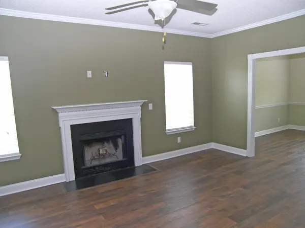 400 Barreling Ct, Moncks Corner, SC 29461