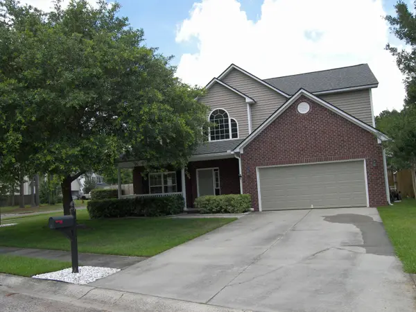 400 Barreling Ct, Moncks Corner, SC 29461