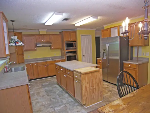 100 Autumn Ln, Moncks Corner, SC 29461
