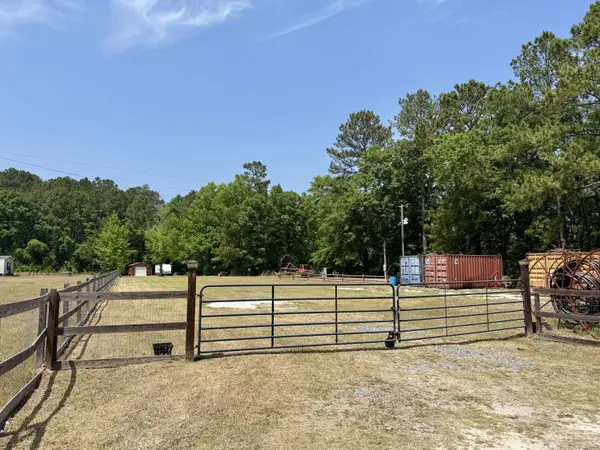 337 Weathers Farm Rd, Bowman, SC 29018