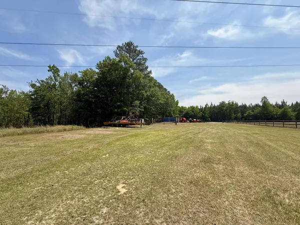 337 Weathers Farm Rd, Bowman, SC 29018