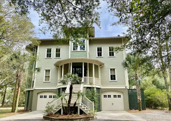 6021 Jibe Ct, Awendaw, SC 29429