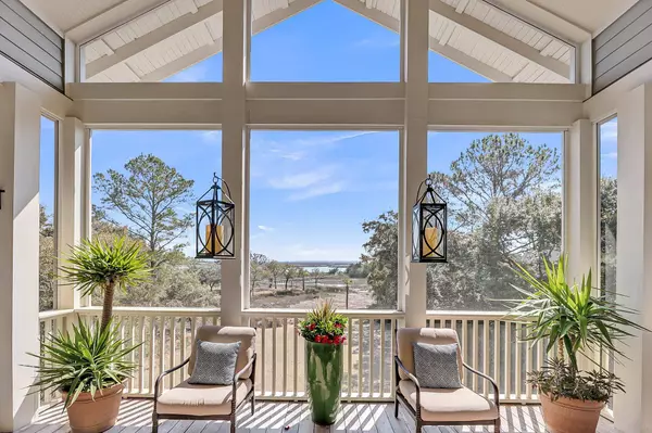 6021 Jibe Ct, Awendaw, SC 29429