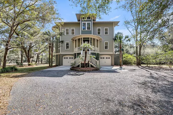 6021 Jibe Ct, Awendaw, SC 29429