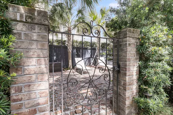 106 Beaufain St, Charleston, SC 29401