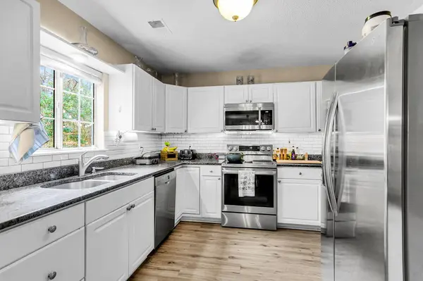 12 Creek Bend Dr, Summerville, SC 29485