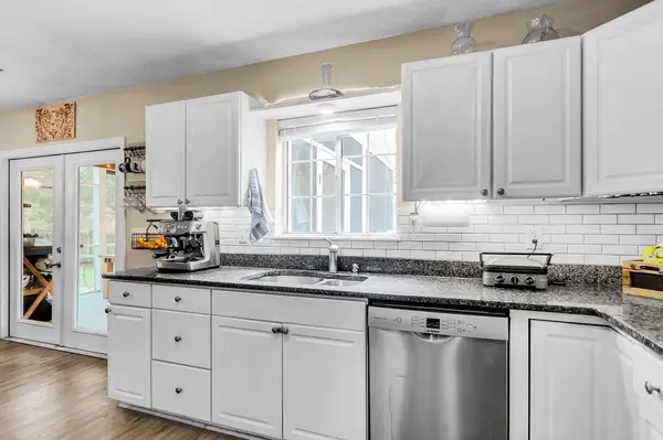 12 Creek Bend Dr, Summerville, SC 29485