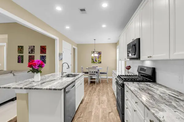 3062 Cross Vine Ln, Summerville, SC 29483