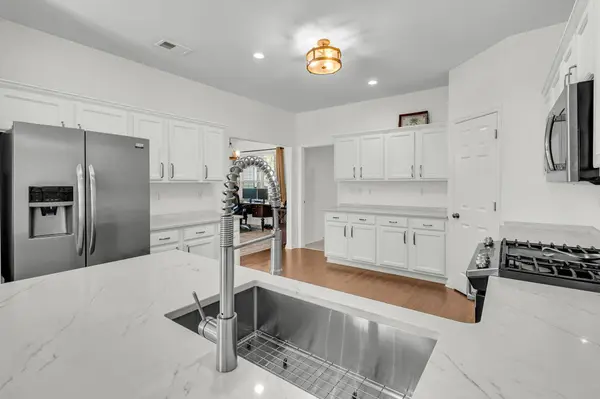 2447 Bergeron Way, Mount Pleasant, SC 29466