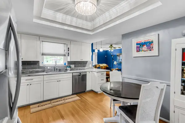 407 Rose Ln, Summerville, SC 29485