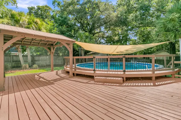 8354 Longridge Rd, Charleston, SC 29418