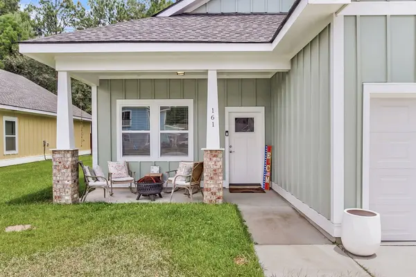 161 Brightwood Dr, Huger, SC 29450