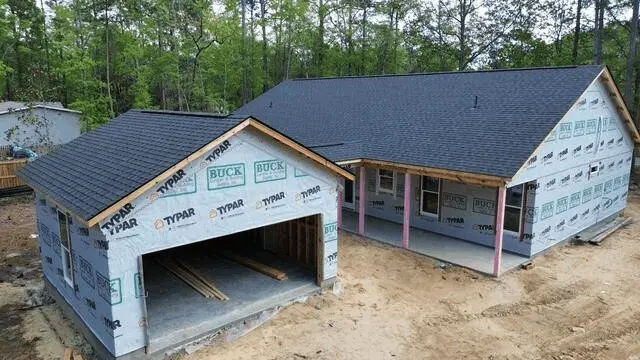 277 W Smith St Lincolnville SC garage