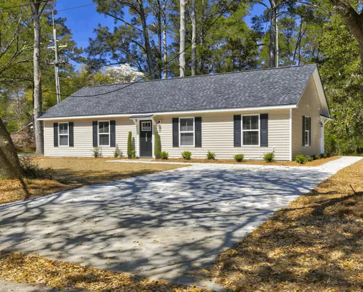 Ranch Home located in Walterboro, SC