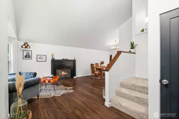 20718 116th ST E, Bonney Lake, WA 98391