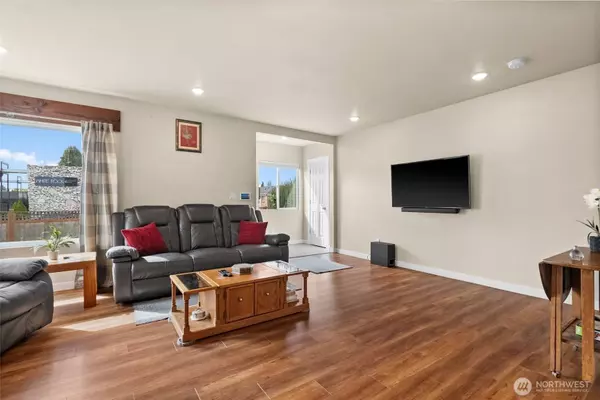 5411 S M ST, Tacoma, WA 98408