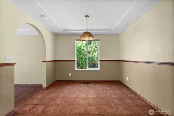 118 Lila ST, Steilacoom, WA 98388