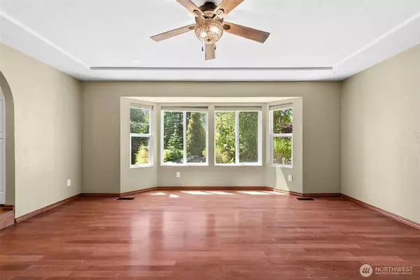 118 Lila ST, Steilacoom, WA 98388