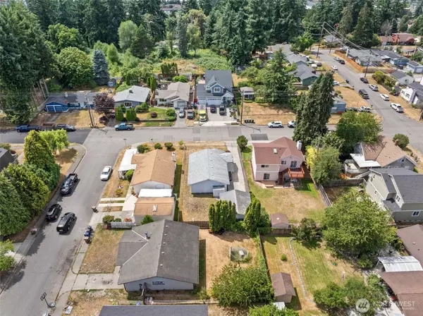 8015 S Ainsworth AVE, Tacoma, WA 98408