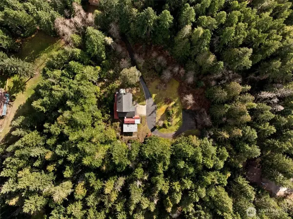 8115 Berry Ridge LN NW, Silverdale, WA 98383