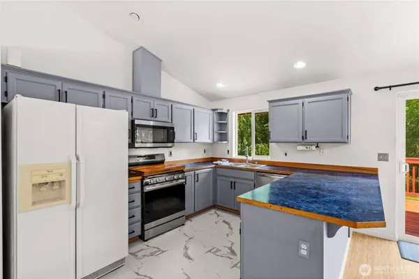22901 128th AVE E, Graham, WA 98338