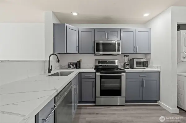2100 S 336th ST #P4, Federal Way, WA 98003
