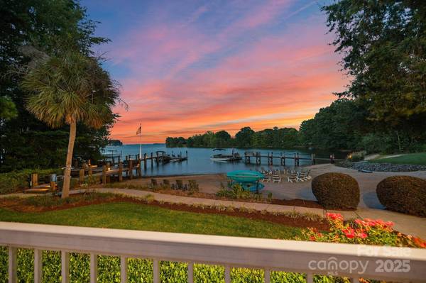 1350 Strawberry LN, Denver, NC 28037