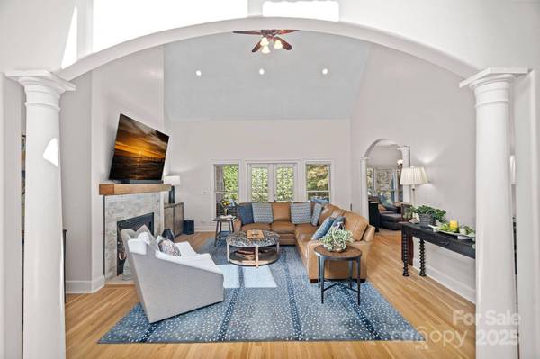 107 Kenway LOOP, Mooresville, NC 28117