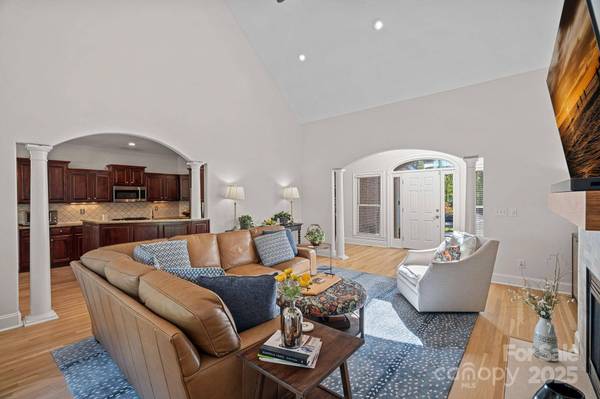 107 Kenway LOOP, Mooresville, NC 28117