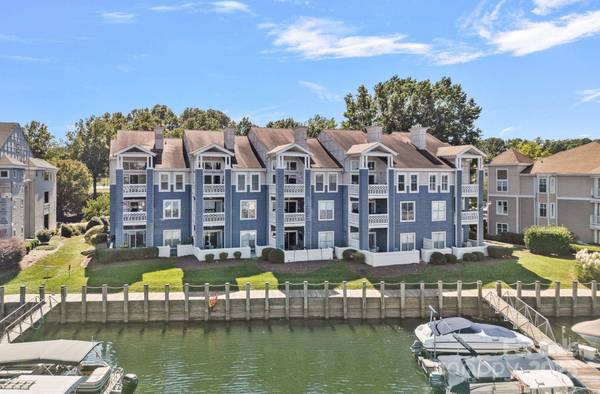 18673 Vineyard Point LN, Cornelius, NC 28031