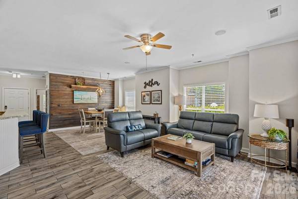 18609 Harborside DR, Cornelius, NC 28031