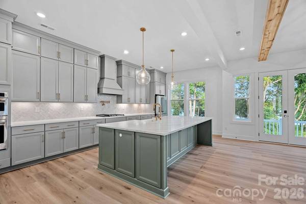 4477 Splash TRL, Sherrills Ford, NC 28673