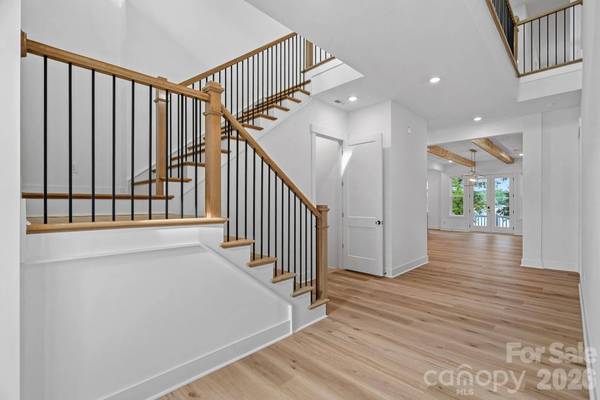 4477 Splash TRL, Sherrills Ford, NC 28673