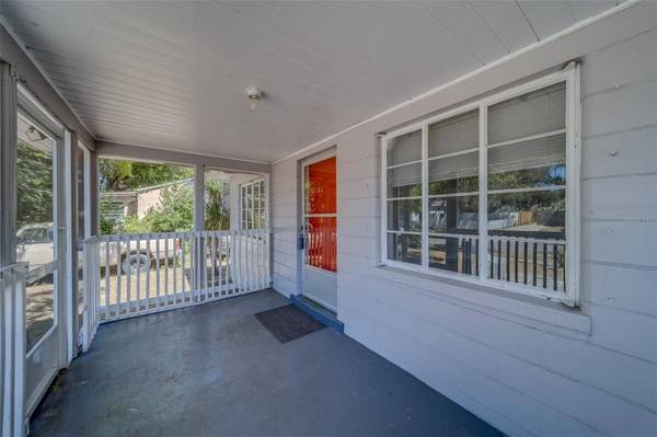 2340 KINGSTON ST S, St Petersburg, FL 33711