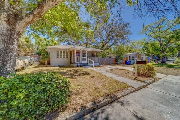 2340 KINGSTON ST S, St Petersburg, FL 33711
