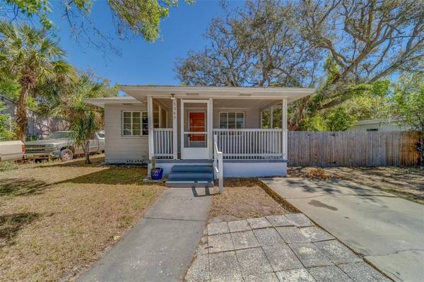 2340 KINGSTON ST S, St Petersburg, FL 33711
