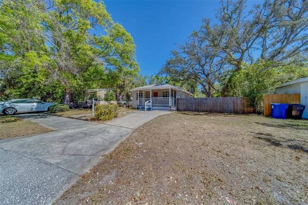 2340 KINGSTON ST S, St Petersburg, FL 33711