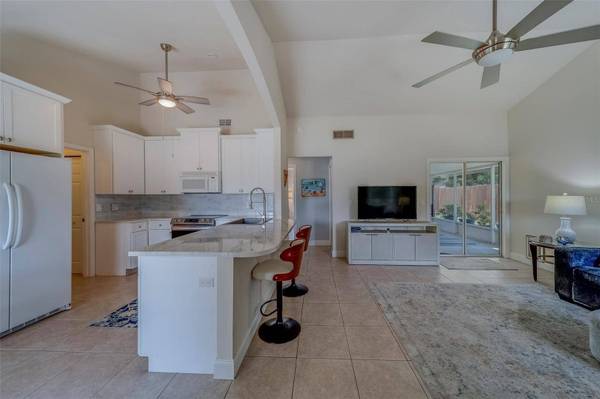 3852 BERKSHIRE CT, Palm Harbor, FL 34684