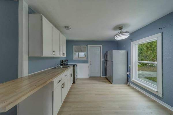 2931 23RD ST N, St Petersburg, FL 33713